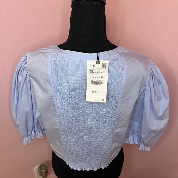 Zara Blue Cropped Top with Pearl Buttons. NWT. Size XL - Picture 2 of 2